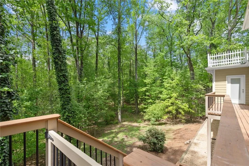 9335 Huntcliff Trace, Atlanta, Georgia 30350, 5 Bedrooms Bedrooms, ,5 BathroomsBathrooms,Residential,For Sale,9335 Huntcliff Trace,7744397