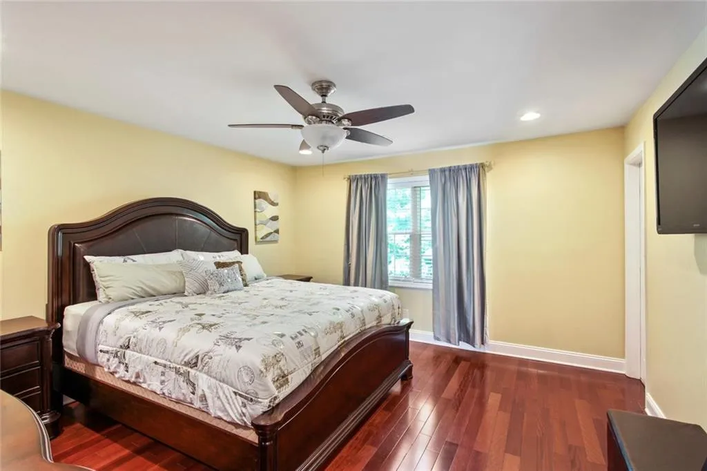 310 Winding River Drive Unit B, Sandy Springs, Georgia 30350, 3 Bedrooms Bedrooms, ,2 BathroomsBathrooms,Residential,Sold,310 Winding River Drive Unit B,6914531