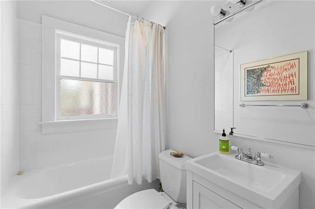 183 E Wesley Road Ne, Atlanta, Georgia 30305, 3 Bedrooms Bedrooms, 0 ,3 BathroomsBathrooms,Residential,For Sale,183 E Wesley Road Ne,7730943