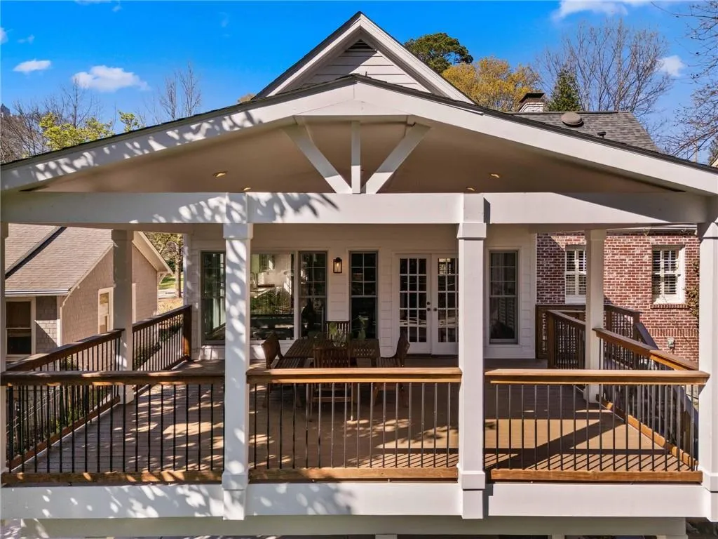 183 E Wesley Road Ne, Atlanta, Georgia 30305, 3 Bedrooms Bedrooms, 0 ,3 BathroomsBathrooms,Residential,For Sale,183 E Wesley Road Ne,7730943