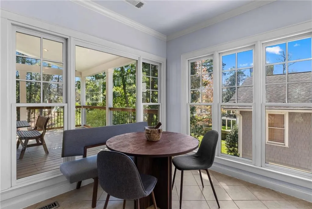 183 E Wesley Road Ne, Atlanta, Georgia 30305, 3 Bedrooms Bedrooms, 0 ,3 BathroomsBathrooms,Residential,For Sale,183 E Wesley Road Ne,7730943