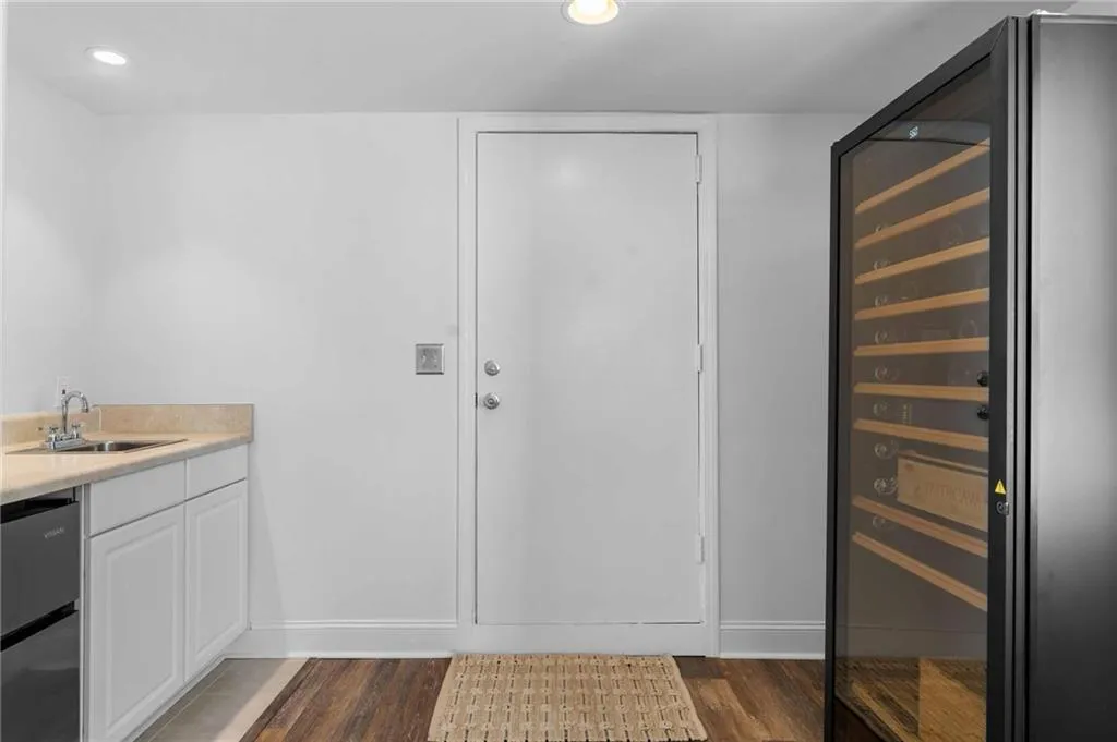 183 E Wesley Road Ne, Atlanta, Georgia 30305, 3 Bedrooms Bedrooms, 0 ,3 BathroomsBathrooms,Residential,For Sale,183 E Wesley Road Ne,7730943