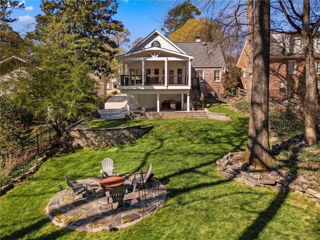 183 E Wesley Road Ne, Atlanta, Georgia 30305, 3 Bedrooms Bedrooms, 0 ,3 BathroomsBathrooms,Residential,For Sale,183 E Wesley Road Ne,7730943