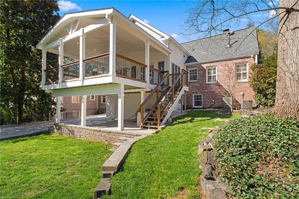 183 E Wesley Road Ne, Atlanta, Georgia 30305, 3 Bedrooms Bedrooms, 0 ,3 BathroomsBathrooms,Residential,For Sale,183 E Wesley Road Ne,7730943