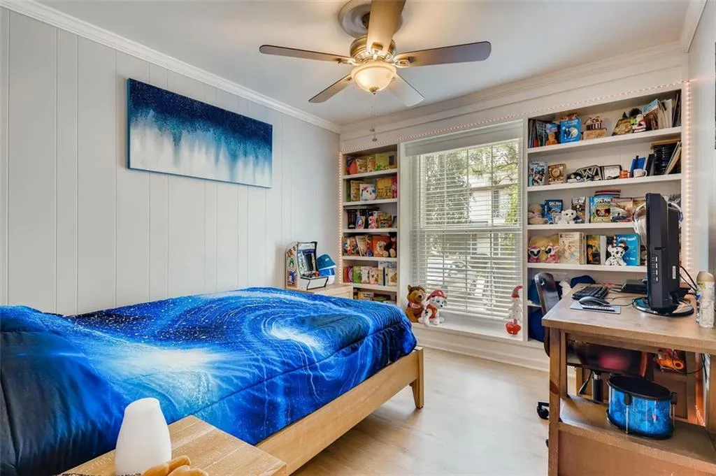 5559 Kingsport Drive Unit 27, Atlanta, Georgia 30342, 3 Bedrooms Bedrooms, ,2 BathroomsBathrooms,Residential,Sold,5559 Kingsport Drive Unit 27,6903729