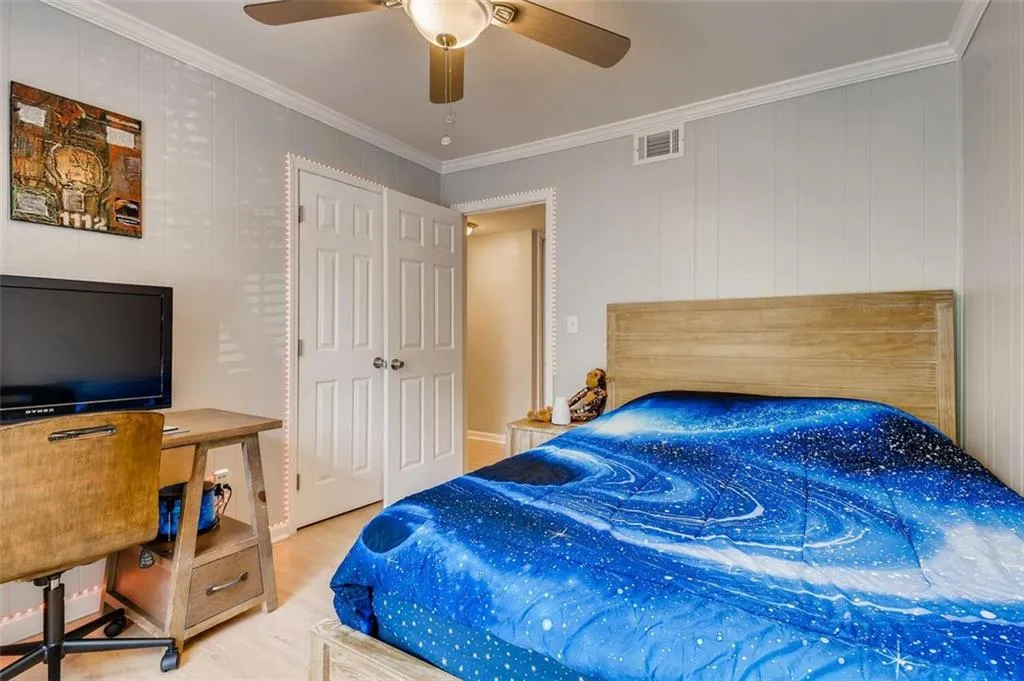 5559 Kingsport Drive Unit 27, Atlanta, Georgia 30342, 3 Bedrooms Bedrooms, ,2 BathroomsBathrooms,Residential,Sold,5559 Kingsport Drive Unit 27,6903729