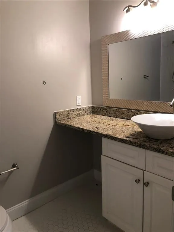 6980 Roswell Road Unit I6, Sandy Springs, Georgia 30328, 1 Bedroom Bedrooms, ,1 BathroomBathrooms,Residential,Sold,6980 Roswell Road Unit I6,6622634