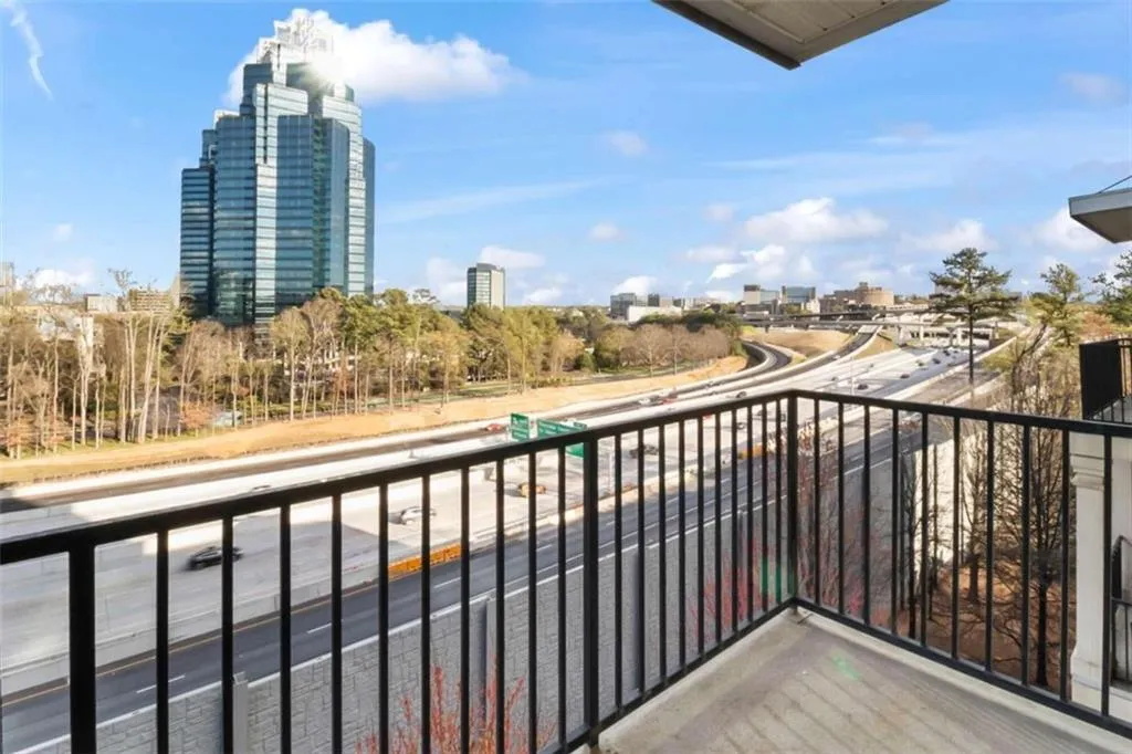 799 Hammond Drive NE Unit 421, Sandy Springs, Georgia 30328, 2 Bedrooms Bedrooms, ,2 BathroomsBathrooms,Residential,Sold,799 Hammond Drive NE Unit 421,7356759