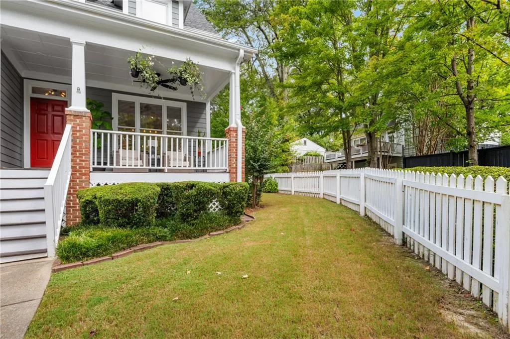 2149 Whittier Place Nw, Atlanta, Georgia 30318, 3 Bedrooms Bedrooms, ,2 BathroomsBathrooms,Residential,Sold,2149 Whittier Place Nw,7541273
