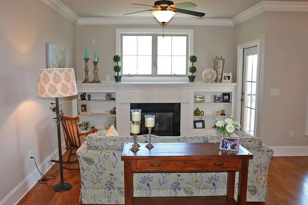 811 Perennial Drive, Atlanta, Georgia 30328, 3 Bedrooms Bedrooms, ,2 BathroomsBathrooms,Residential,Sold,811 Perennial Drive,5714639