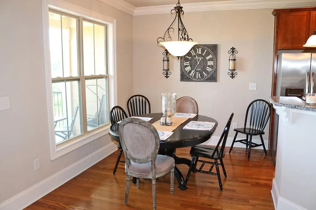 811 Perennial Drive, Atlanta, Georgia 30328, 3 Bedrooms Bedrooms, ,2 BathroomsBathrooms,Residential,Sold,811 Perennial Drive,5714639