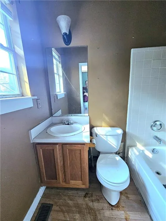 1700 North Avenue Nw, Atlanta, Georgia 30318, 3 Bedrooms Bedrooms, ,2 BathroomsBathrooms,Residential,For Sale,1700 North Avenue Nw,7644232