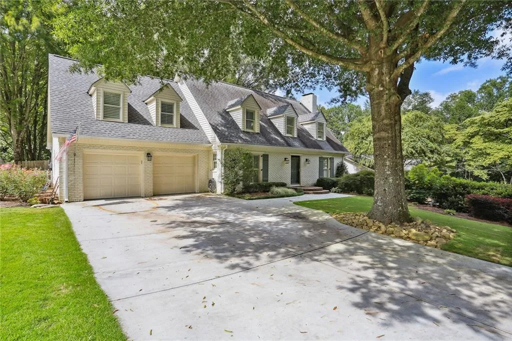 730 Starlight Lane, Atlanta, Georgia 30342, 5 Bedrooms Bedrooms, ,4 BathroomsBathrooms,Residential,Sold,730 Starlight Lane,7119868 730 Starlight Lane, Atlanta, Georgia 30342, 5 Bedrooms Bedrooms, ,4 BathroomsBathrooms,Residential,Sold,730 Starlight Lane,7119868