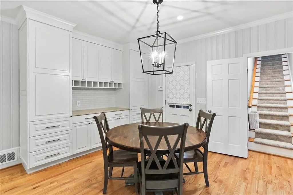 730 Starlight Lane, Atlanta, Georgia 30342, 5 Bedrooms Bedrooms, ,4 BathroomsBathrooms,Residential,Sold,730 Starlight Lane,7119868 730 Starlight Lane, Atlanta, Georgia 30342, 5 Bedrooms Bedrooms, ,4 BathroomsBathrooms,Residential,Sold,730 Starlight Lane,7119868