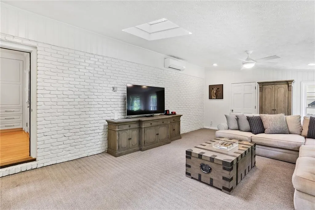 730 Starlight Lane, Atlanta, Georgia 30342, 5 Bedrooms Bedrooms, ,4 BathroomsBathrooms,Residential,Sold,730 Starlight Lane,7119868 730 Starlight Lane, Atlanta, Georgia 30342, 5 Bedrooms Bedrooms, ,4 BathroomsBathrooms,Residential,Sold,730 Starlight Lane,7119868