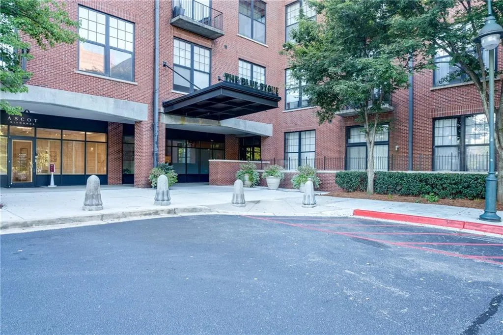 6105 Blue Stone Road Unit 306, Sandy Springs, Georgia 30328, 2 Bedrooms Bedrooms, ,2 BathroomsBathrooms,Residential,Sold,6105 Blue Stone Road Unit 306,6619304