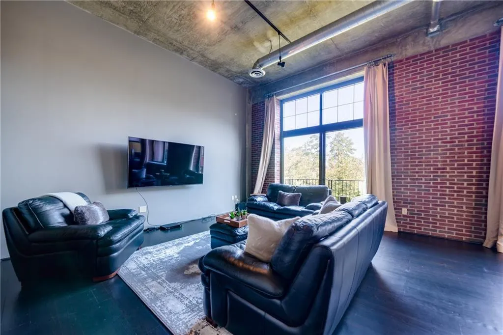 6105 Blue Stone Road Unit 306, Sandy Springs, Georgia 30328, 2 Bedrooms Bedrooms, ,2 BathroomsBathrooms,Residential,Sold,6105 Blue Stone Road Unit 306,6619304