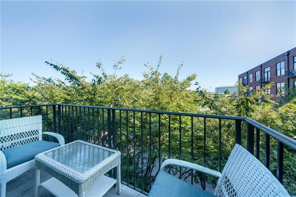 6105 Blue Stone Road Unit 306, Sandy Springs, Georgia 30328, 2 Bedrooms Bedrooms, ,2 BathroomsBathrooms,Residential,Sold,6105 Blue Stone Road Unit 306,6619304