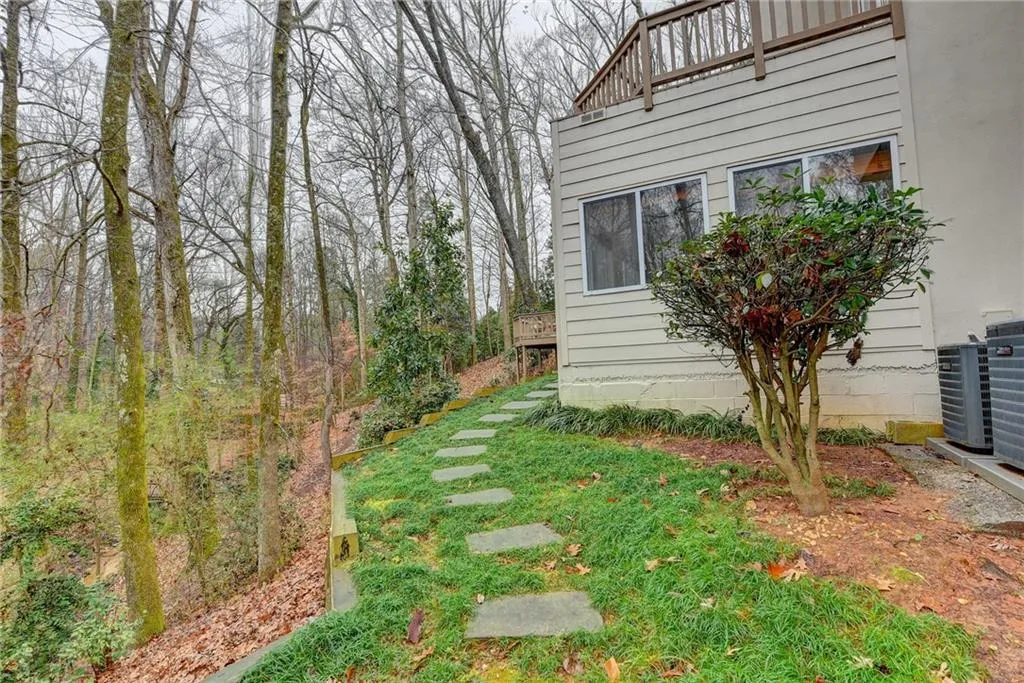 3395 Spalding Drive, Atlanta, Georgia 30350, 5 Bedrooms Bedrooms, ,4 BathroomsBathrooms,Residential,Sold,3395 Spalding Drive,6661853