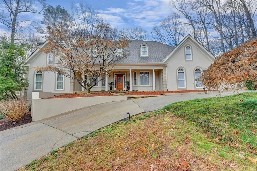 3395 Spalding Drive, Atlanta, Georgia 30350, 5 Bedrooms Bedrooms, ,4 BathroomsBathrooms,Residential,Sold,3395 Spalding Drive,6661853