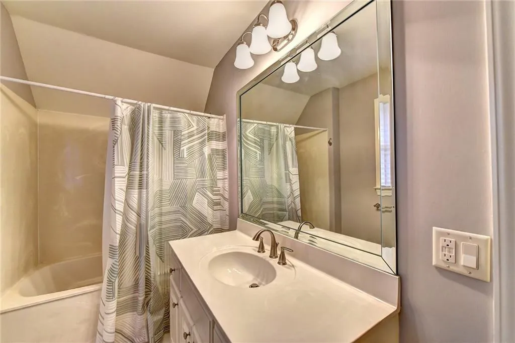 3395 Spalding Drive, Atlanta, Georgia 30350, 5 Bedrooms Bedrooms, ,4 BathroomsBathrooms,Residential,Sold,3395 Spalding Drive,6661853