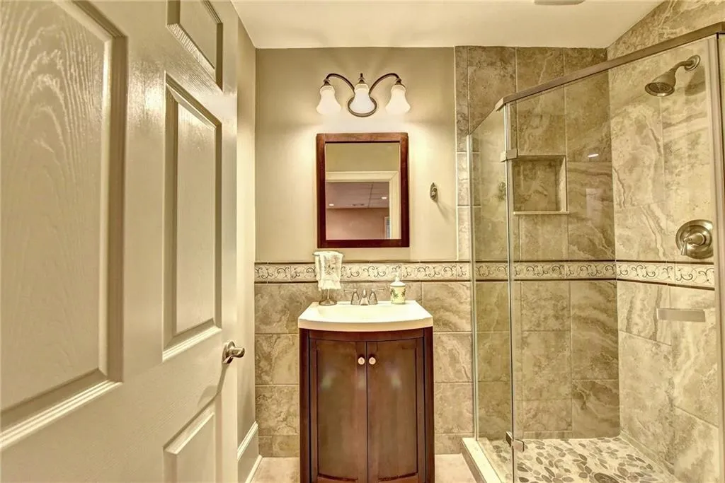 3395 Spalding Drive, Atlanta, Georgia 30350, 5 Bedrooms Bedrooms, ,4 BathroomsBathrooms,Residential,Sold,3395 Spalding Drive,6661853