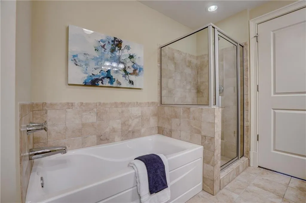 200 River Vista Drive Unit 535, Atlanta, Georgia 30339, 2 Bedrooms Bedrooms, ,2 BathroomsBathrooms,Residential,Sold,200 River Vista Drive Unit 535,6058299