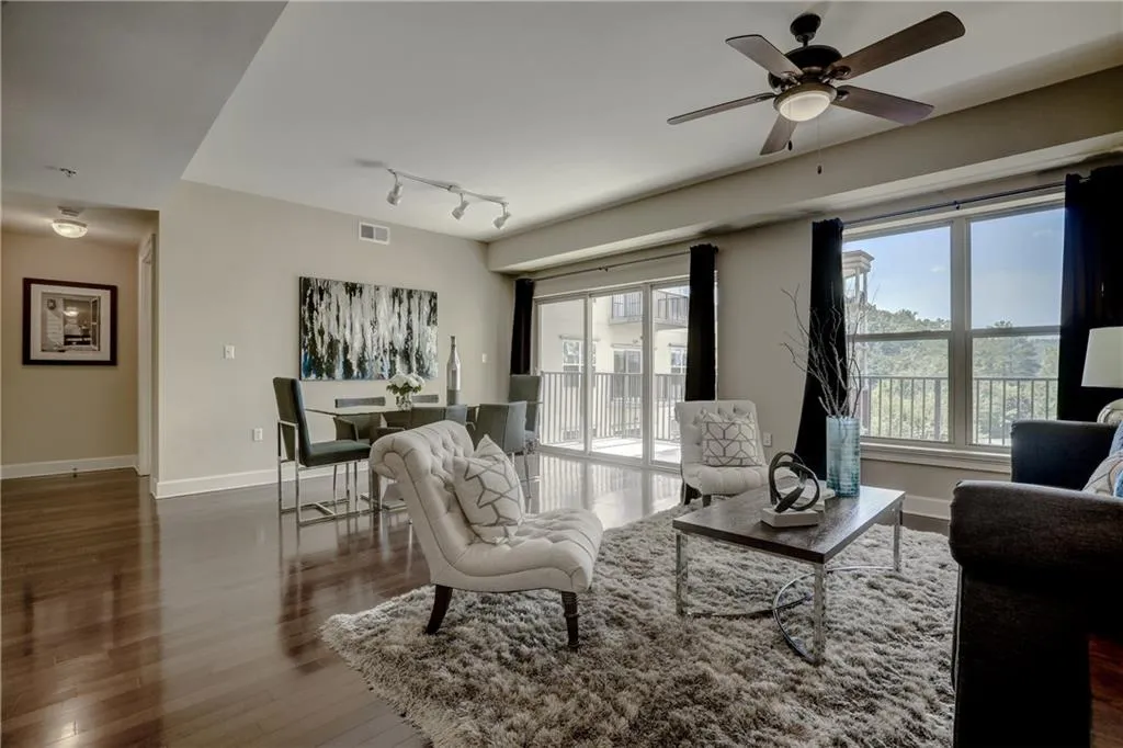 200 River Vista Drive Unit 535, Atlanta, Georgia 30339, 2 Bedrooms Bedrooms, ,2 BathroomsBathrooms,Residential,Sold,200 River Vista Drive Unit 535,6058299
