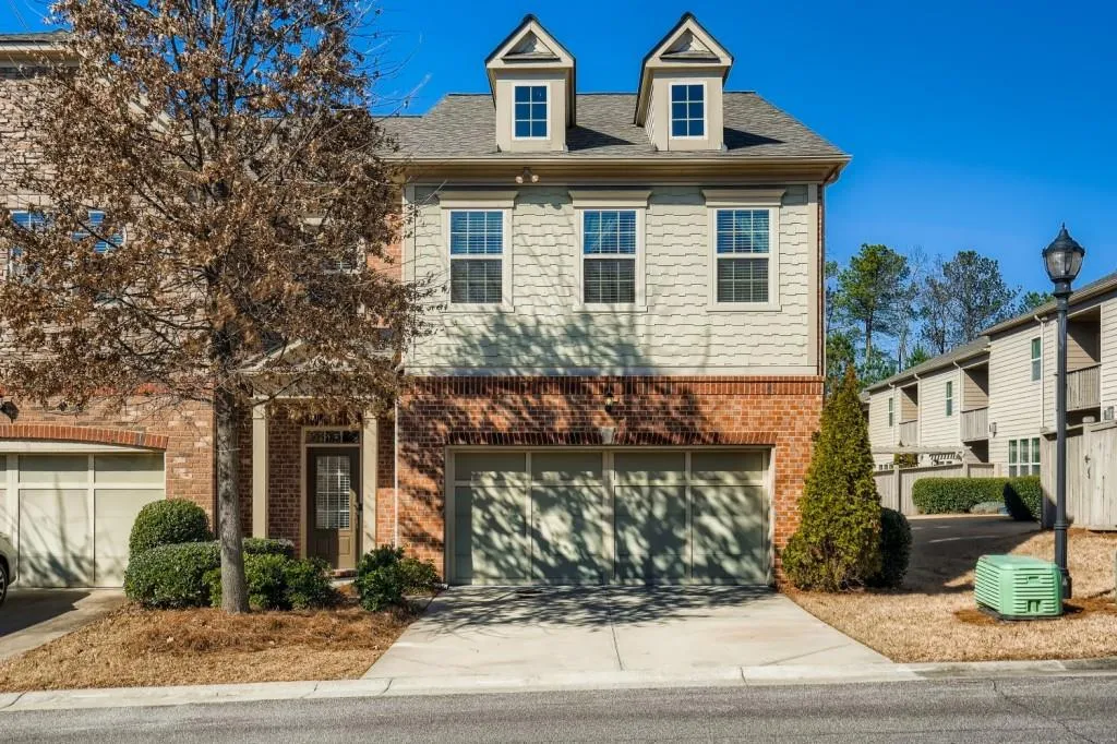 5536 Parkerton Lane, Sandy Springs, Georgia 30342, 3 Bedrooms Bedrooms, ,3 BathroomsBathrooms,Residential,Sold,5536 Parkerton Lane,6996851