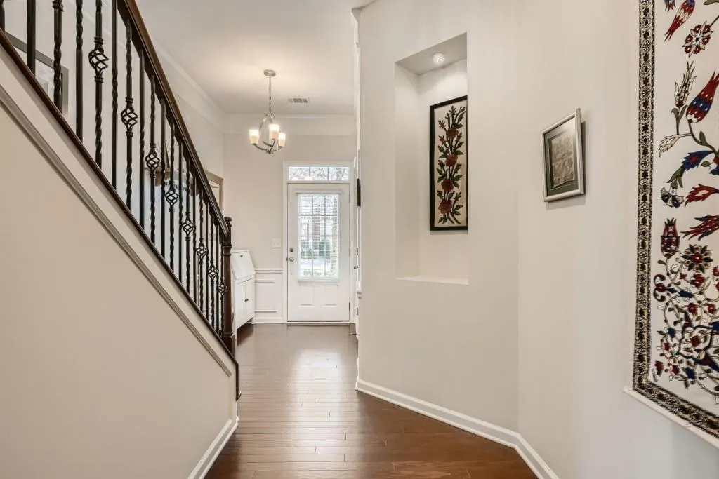 5536 Parkerton Lane, Sandy Springs, Georgia 30342, 3 Bedrooms Bedrooms, ,3 BathroomsBathrooms,Residential,Sold,5536 Parkerton Lane,6996851