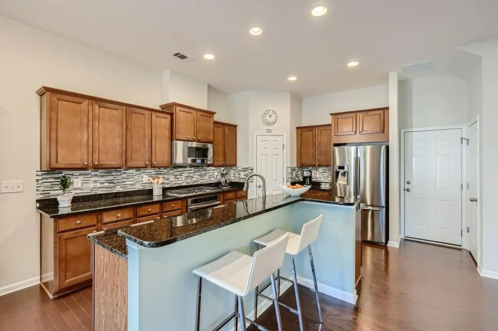 5536 Parkerton Lane, Sandy Springs, Georgia 30342, 3 Bedrooms Bedrooms, ,3 BathroomsBathrooms,Residential,Sold,5536 Parkerton Lane,6996851