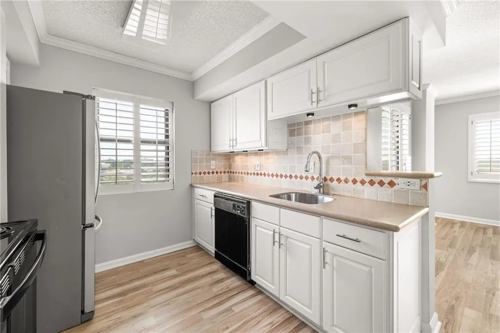 795 Hammond Drive Unit 1608, Atlanta, Georgia 30328, 1 Bedroom Bedrooms, ,1 BathroomBathrooms,Residential,Sold,795 Hammond Drive Unit 1608,7402030