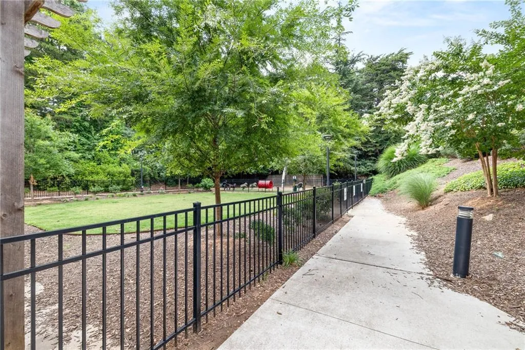 795 Hammond Drive Unit 1608, Atlanta, Georgia 30328, 1 Bedroom Bedrooms, ,1 BathroomBathrooms,Residential,Sold,795 Hammond Drive Unit 1608,7402030
