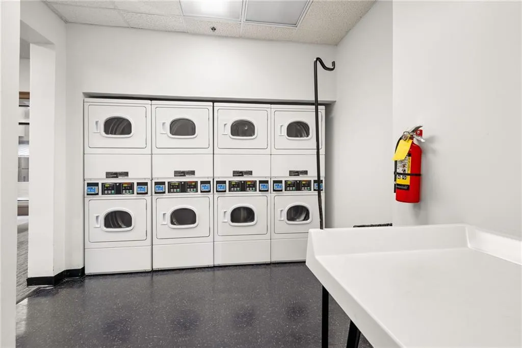 795 Hammond Drive Unit 1608, Atlanta, Georgia 30328, 1 Bedroom Bedrooms, ,1 BathroomBathrooms,Residential,Sold,795 Hammond Drive Unit 1608,7402030