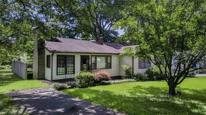 242 Oak Ridge Drive Se, Marietta, Georgia 30060