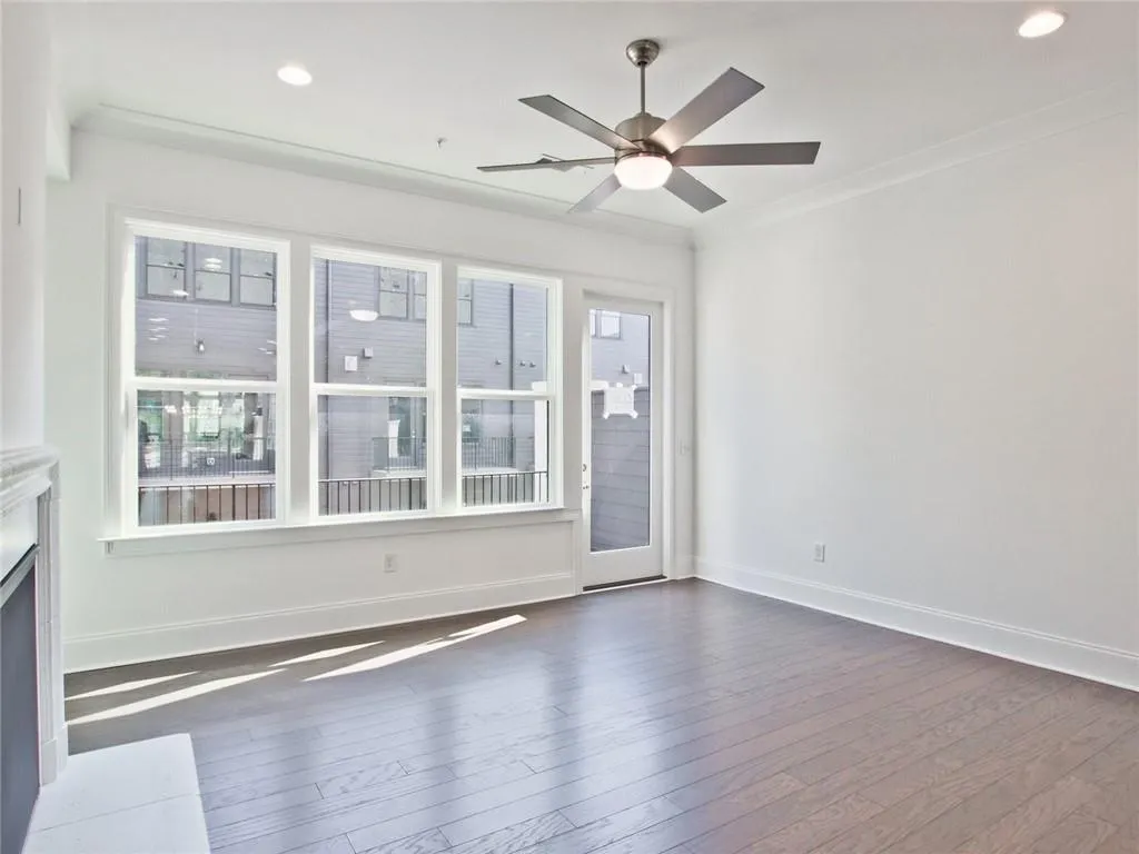 6646 Sterling Drive Unit 674, Sandy Springs, Georgia 30328, 3 Bedrooms Bedrooms, ,3 BathroomsBathrooms,Residential,Sold,6646 Sterling Drive Unit 674,6887842