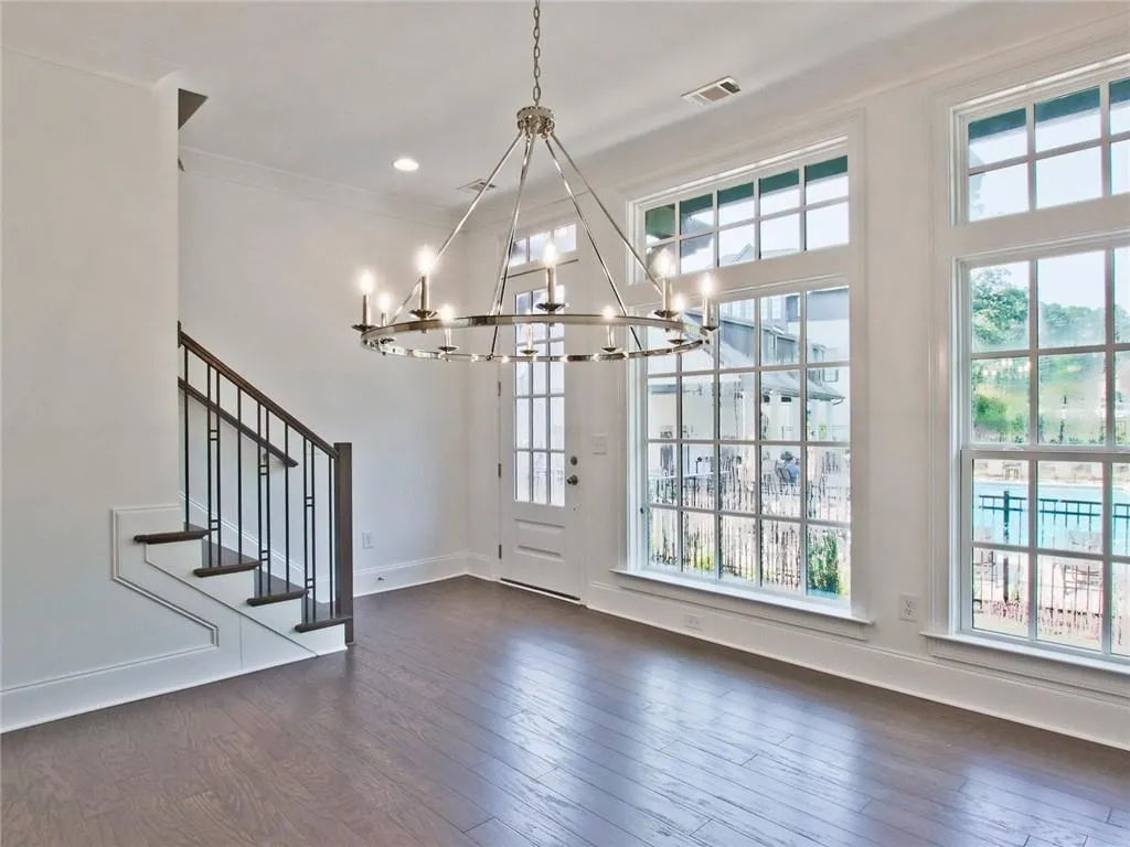 6646 Sterling Drive Unit 674, Sandy Springs, Georgia 30328, 3 Bedrooms Bedrooms, ,3 BathroomsBathrooms,Residential,Sold,6646 Sterling Drive Unit 674,6887842