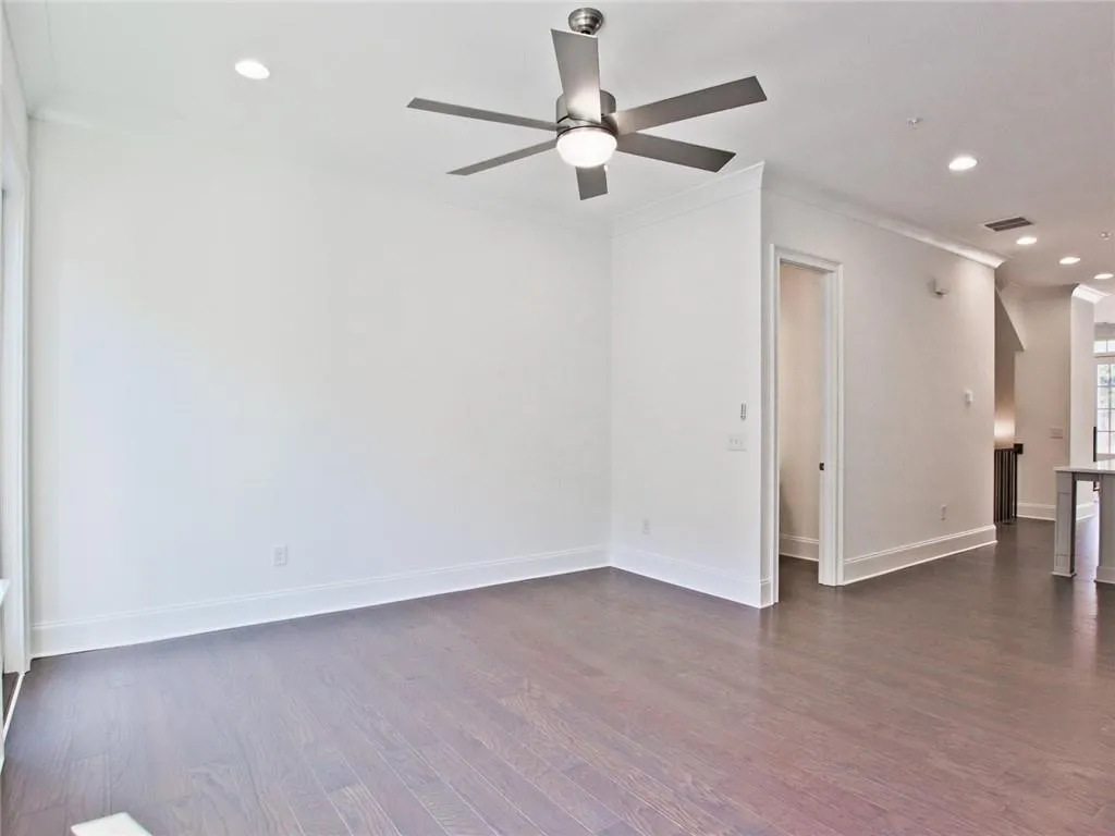 6646 Sterling Drive Unit 674, Sandy Springs, Georgia 30328, 3 Bedrooms Bedrooms, ,3 BathroomsBathrooms,Residential,Sold,6646 Sterling Drive Unit 674,6887842