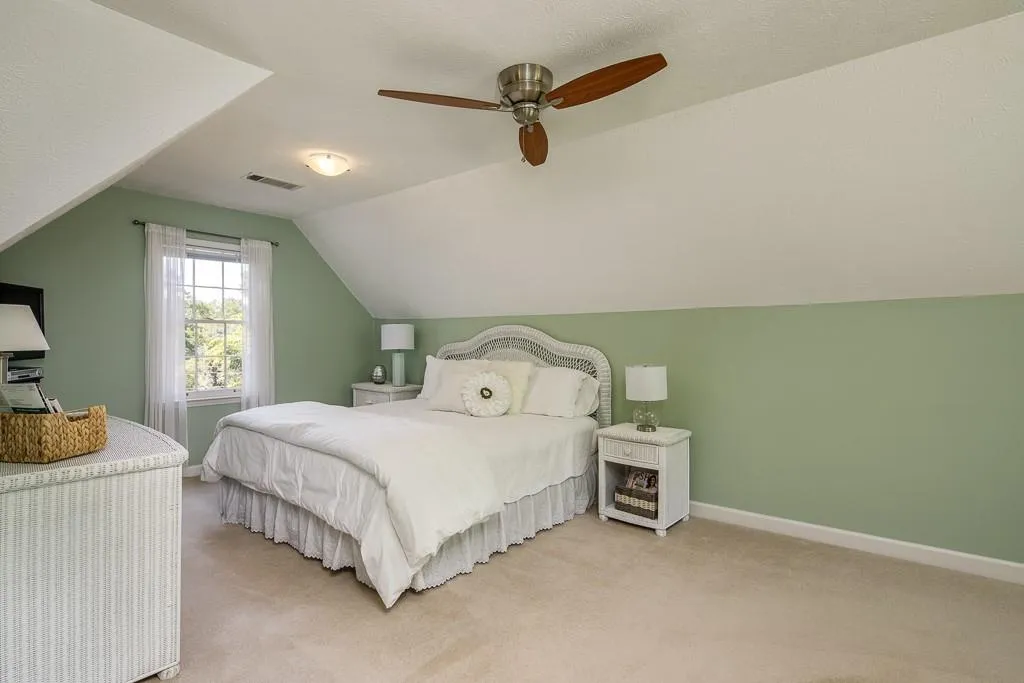 220 Glen Meadow Court, Sandy Springs, Georgia 30328, 4 Bedrooms Bedrooms, ,4 BathroomsBathrooms,Residential,Sold,220 Glen Meadow Court,6622662