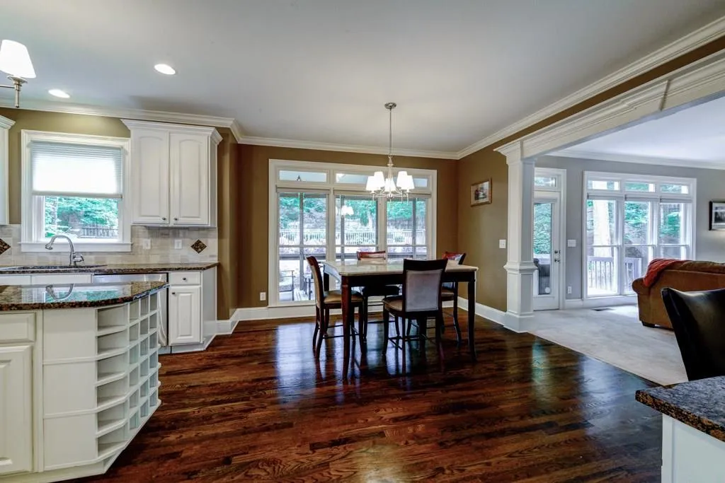 230 Fieldsborn Court, Atlanta, Georgia 30328, 4 Bedrooms Bedrooms, ,4 BathroomsBathrooms,Residential,Sold,230 Fieldsborn Court,5868680