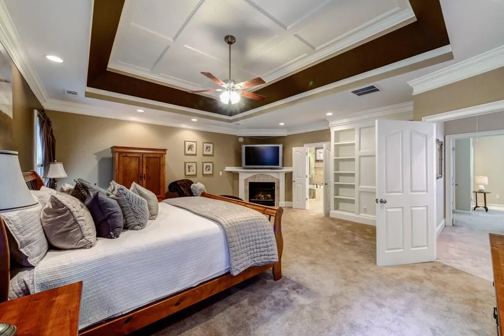 230 Fieldsborn Court, Atlanta, Georgia 30328, 4 Bedrooms Bedrooms, ,4 BathroomsBathrooms,Residential,Sold,230 Fieldsborn Court,5868680