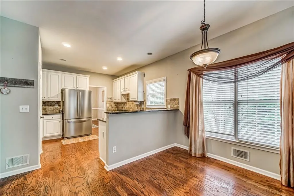 725 Orchard Court, Sandy Springs, Georgia 30328, 5 Bedrooms Bedrooms, ,3 BathroomsBathrooms,Residential,Sold,725 Orchard Court,6746524