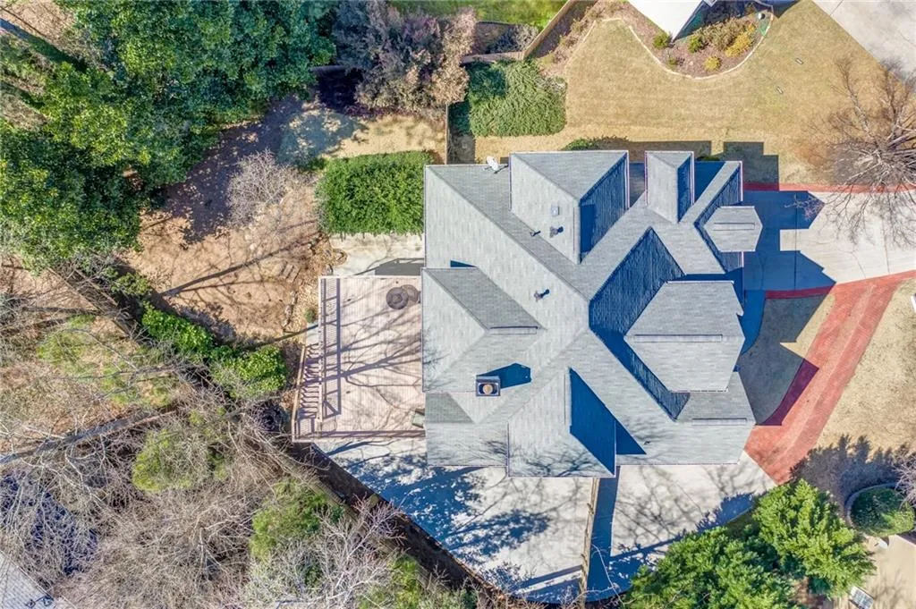 725 Orchard Court, Sandy Springs, Georgia 30328, 5 Bedrooms Bedrooms, ,3 BathroomsBathrooms,Residential,Sold,725 Orchard Court,6746524