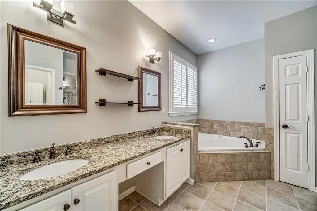 725 Orchard Court, Sandy Springs, Georgia 30328, 5 Bedrooms Bedrooms, ,3 BathroomsBathrooms,Residential,Sold,725 Orchard Court,6746524