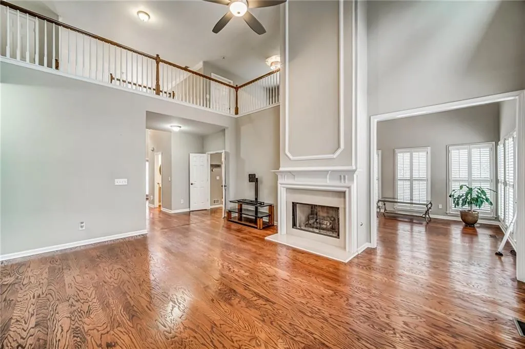 725 Orchard Court, Sandy Springs, Georgia 30328, 5 Bedrooms Bedrooms, ,3 BathroomsBathrooms,Residential,Sold,725 Orchard Court,6746524