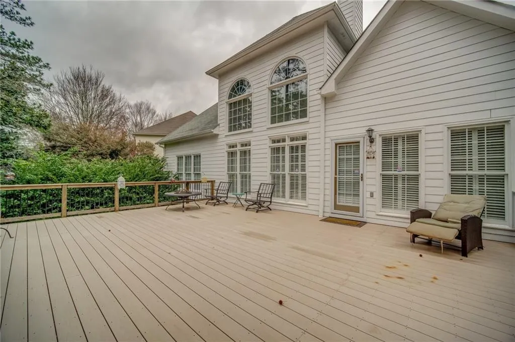 725 Orchard Court, Sandy Springs, Georgia 30328, 5 Bedrooms Bedrooms, ,3 BathroomsBathrooms,Residential,Sold,725 Orchard Court,6746524