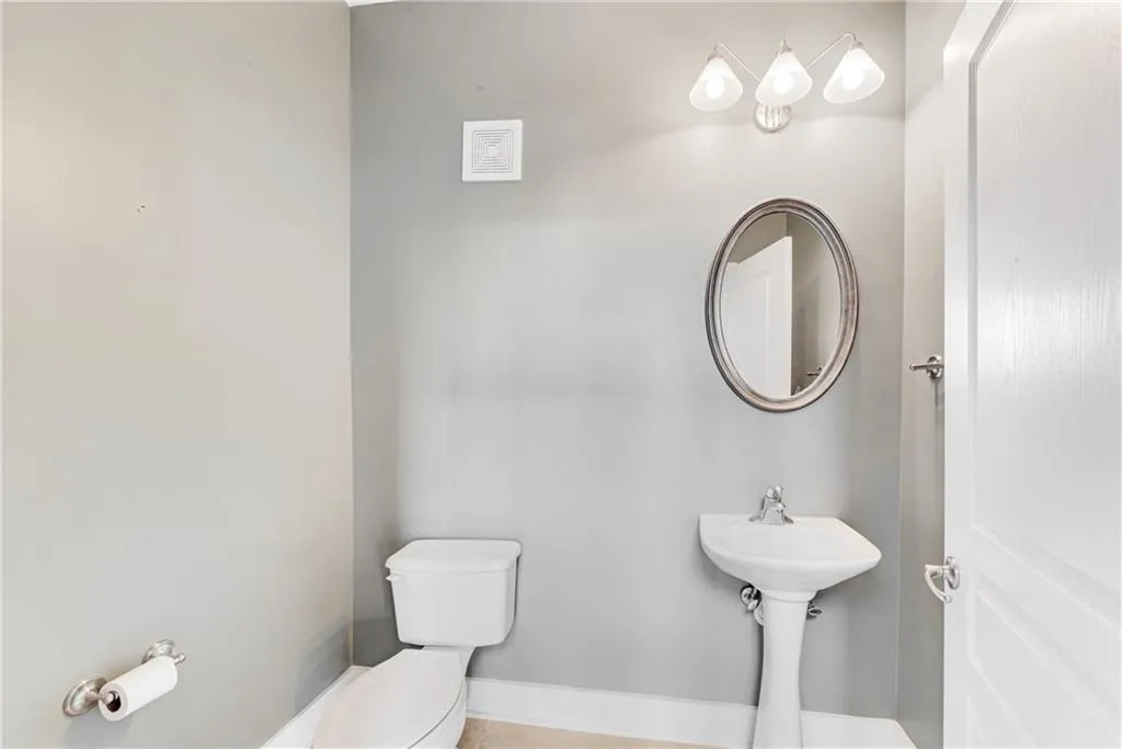 799 Hammond Drive Unit 413, Sandy Springs, Georgia 30328, 2 Bedrooms Bedrooms, ,1 BathroomBathrooms,Residential,Sold,799 Hammond Drive Unit 413,6892788