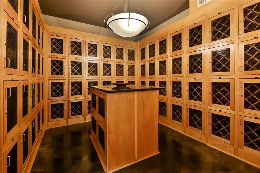 799 Hammond Drive Unit 413, Sandy Springs, Georgia 30328, 2 Bedrooms Bedrooms, ,1 BathroomBathrooms,Residential,Sold,799 Hammond Drive Unit 413,6892788