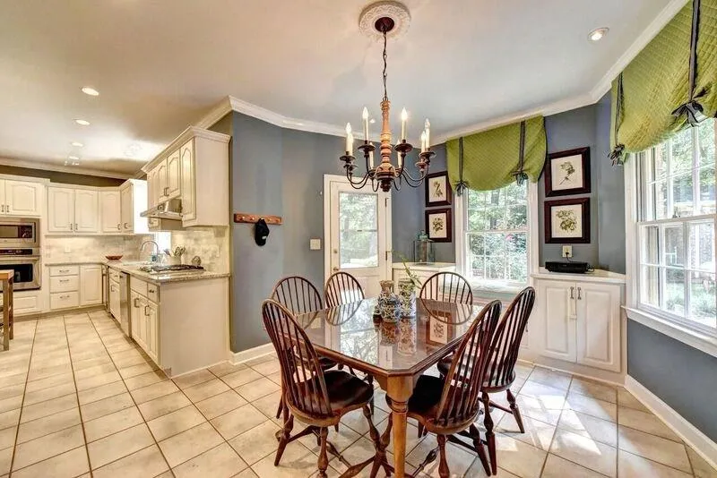 8115 Habersham Waters Road, Sandy Springs, Georgia 30350, 5 Bedrooms Bedrooms, ,4 BathroomsBathrooms,Residential,Sold,8115 Habersham Waters Road,5840285