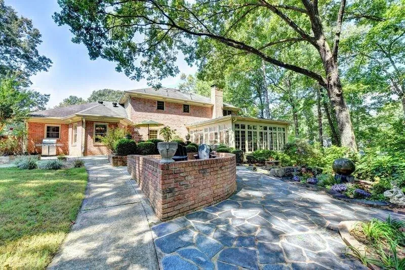 8115 Habersham Waters Road, Sandy Springs, Georgia 30350, 5 Bedrooms Bedrooms, ,4 BathroomsBathrooms,Residential,Sold,8115 Habersham Waters Road,5840285